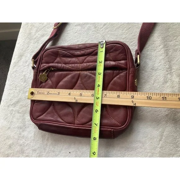 Eric Javits Burgundy Red Quilted Leather Crossbody Bag Gold hardware - Picture 6 of 14